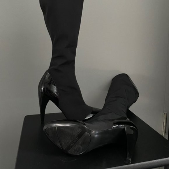 Black Heel Boots - Picture 3 of 3
